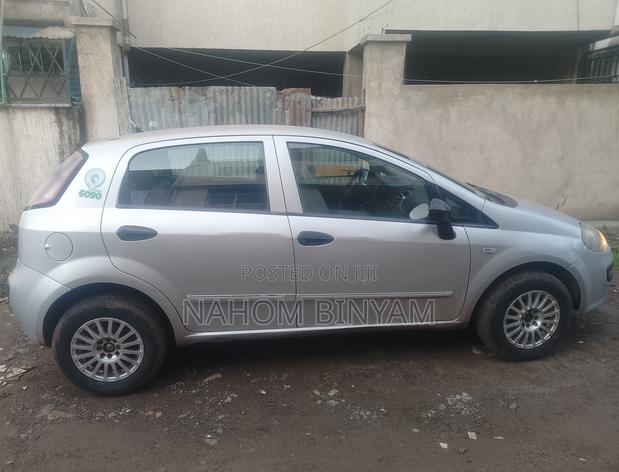 Fiat Punto 2011 Silver