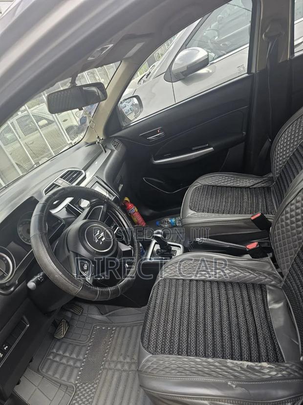 Toyota C-HR 2022 White