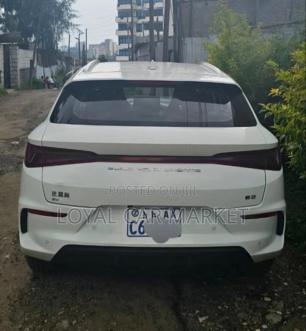 BYD E2 43 kWh 94 hp FWD 2024 White