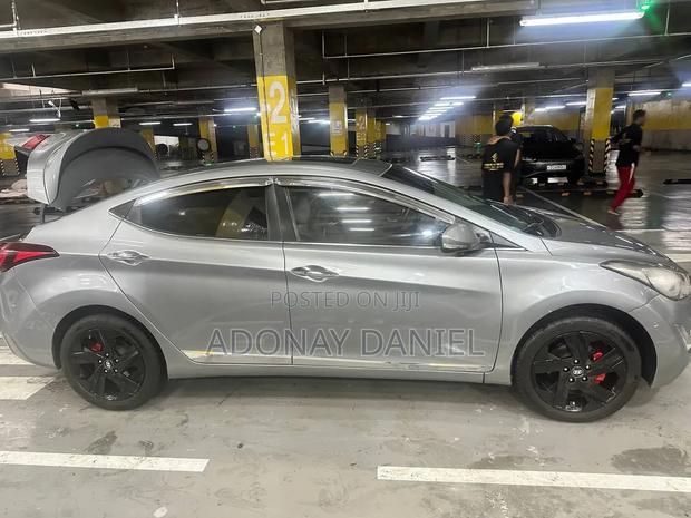Hyundai Avante 2015