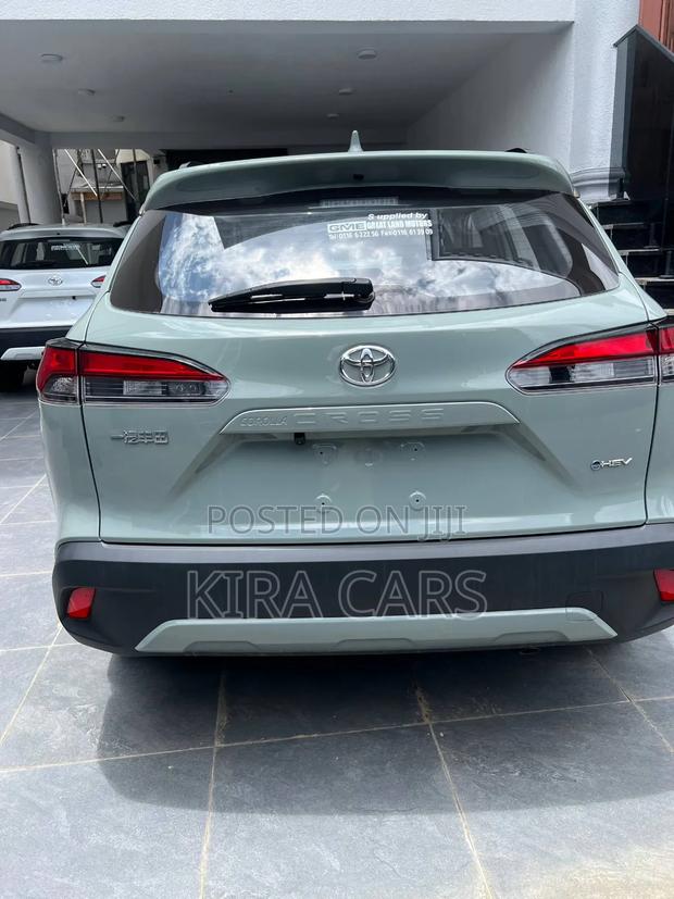 New Toyota Corolla Cross 2025 White