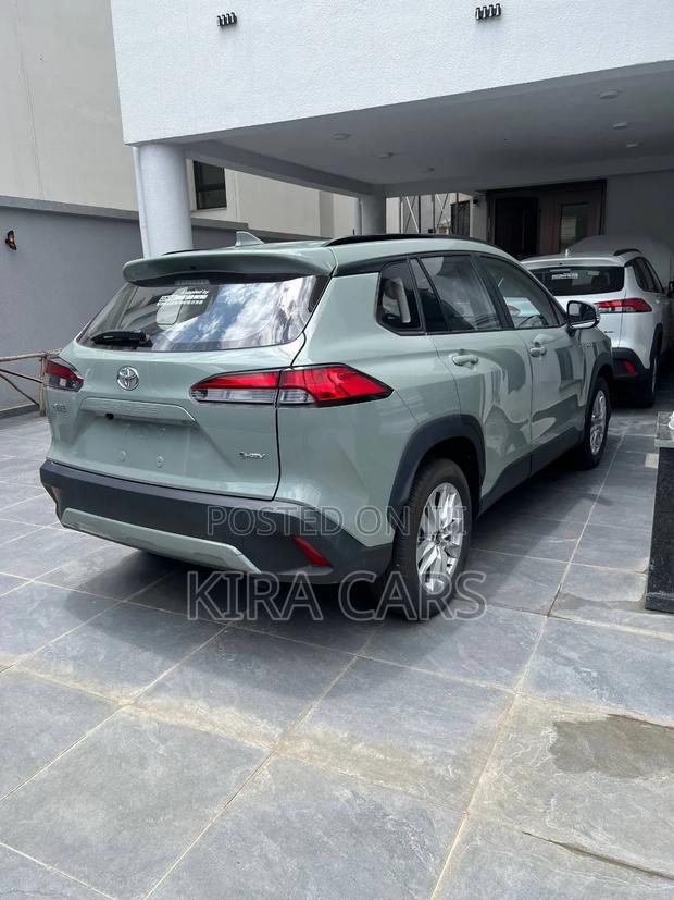New Toyota Corolla Cross 2025 White