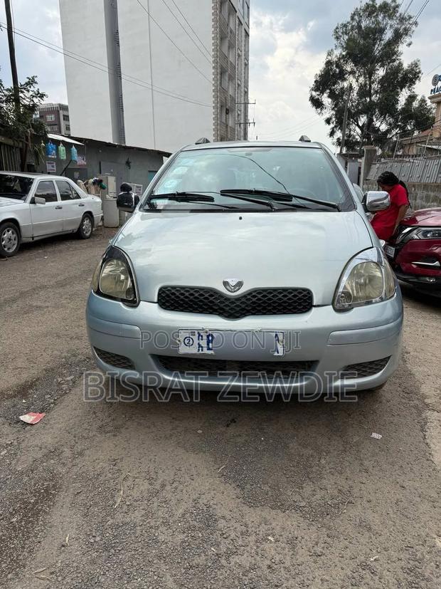 Toyota Vitz 2004