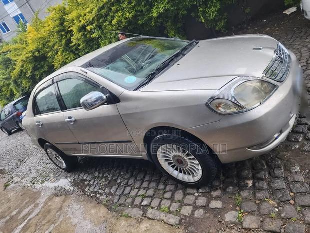 Toyota Corolla 2003 Gold