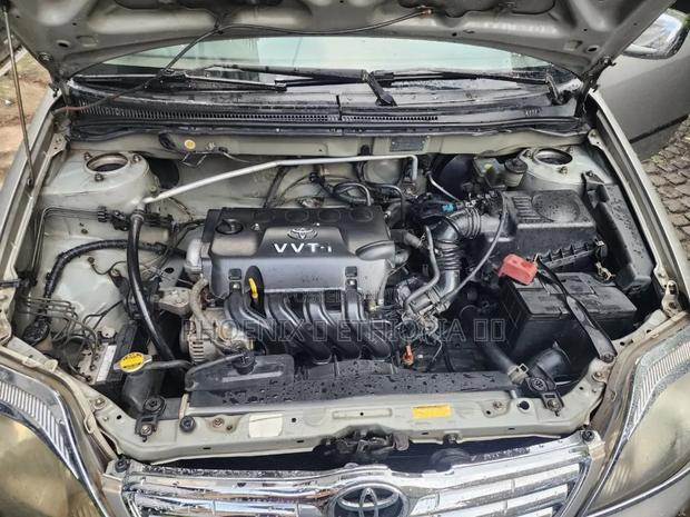 Toyota Corolla 2003 Gold