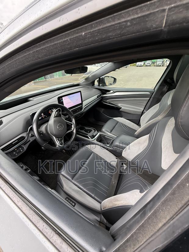 Volkswagen ID.4 2022 Gray