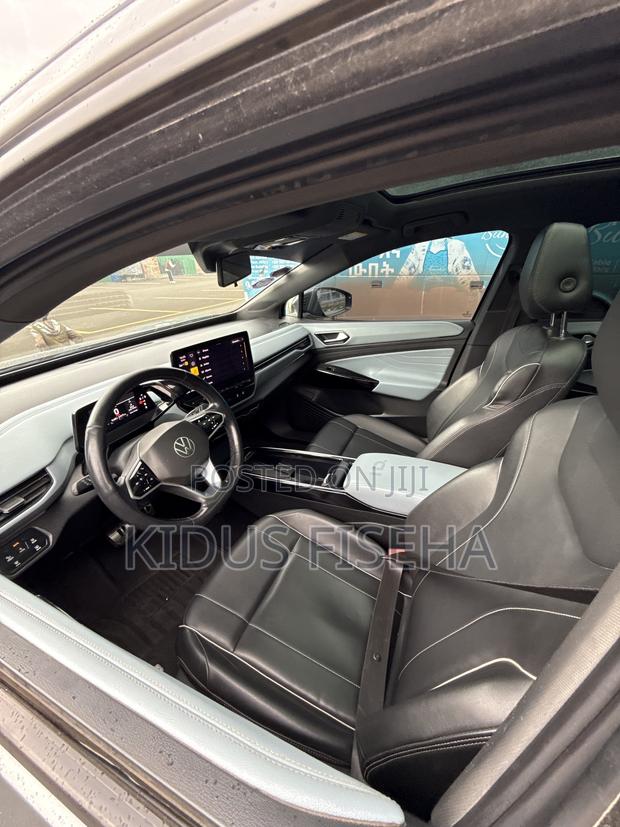 Volkswagen ID.4 2022 Gray