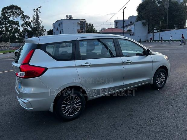 Suzuki Ertiga 2021 Gray