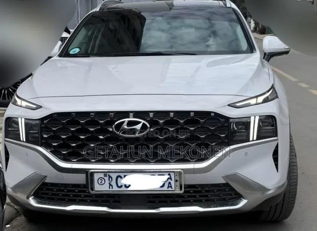 Hyundai Santa Fe 2023 White