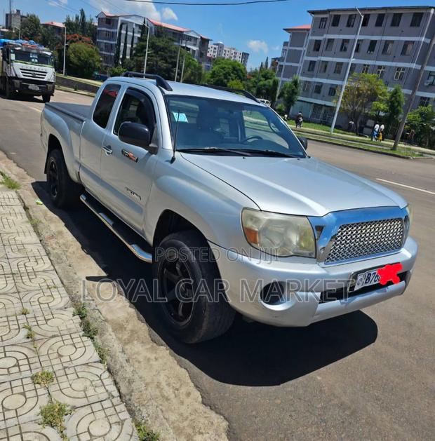Toyota Tacoma 2008 Silver