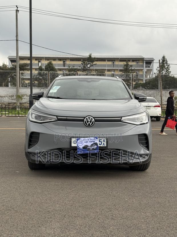 Volkswagen ID.4 2023 Gray