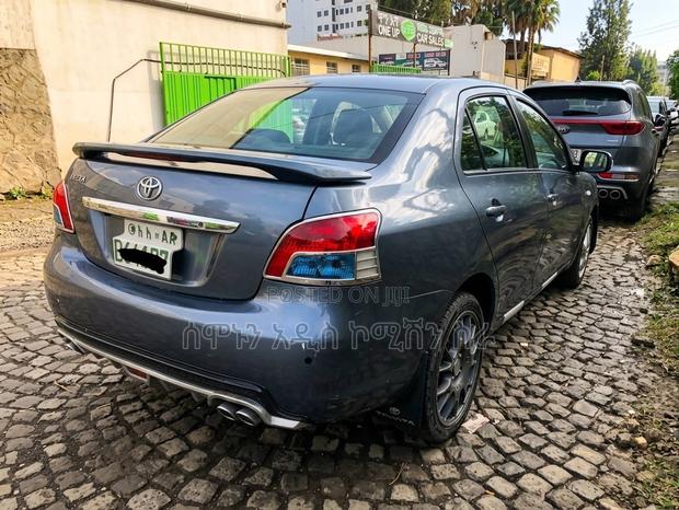 Toyota Belta 2007 Blue