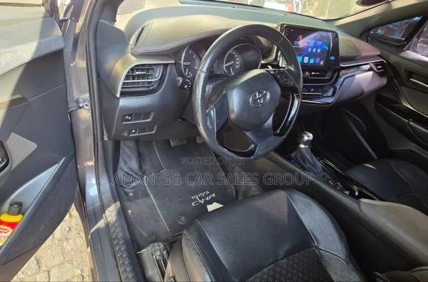 Toyota C-HR 2021 Gray