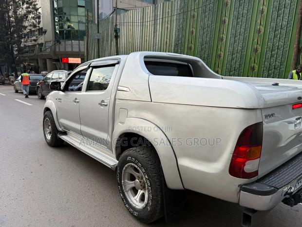 Toyota Hilux 2008 Beige