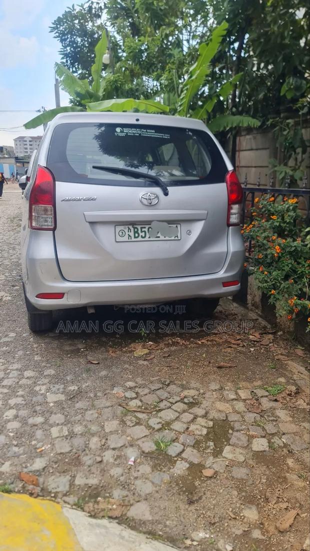 Toyota Avanza 2013 Silver