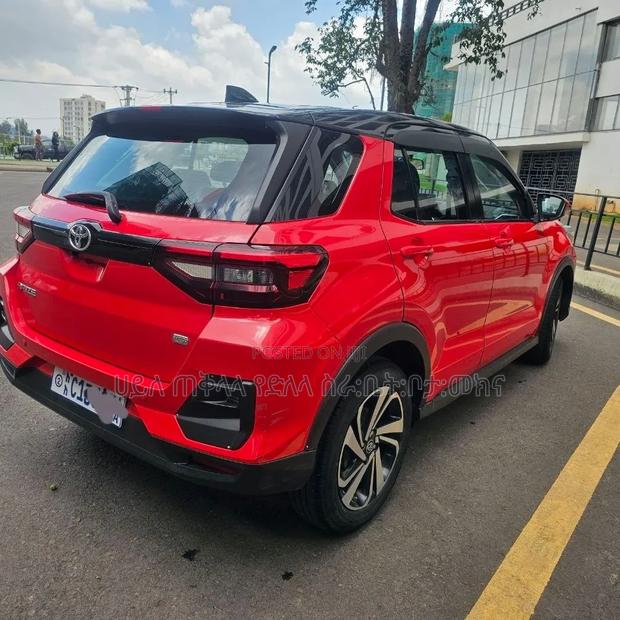 Toyota Raize 2022 Red