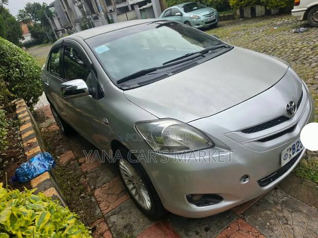 Toyota Belta 2007 Silver
