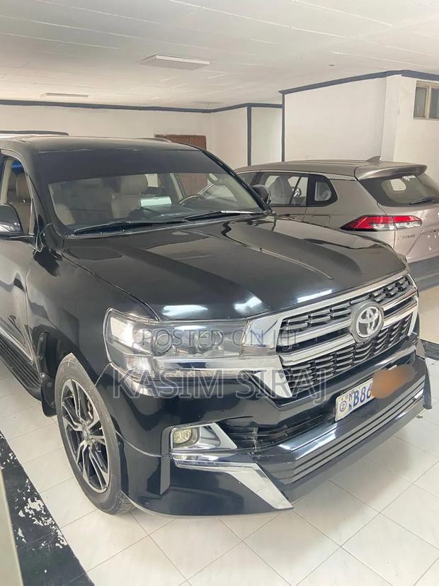 Toyota Land Cruiser 4.5 V8 DSL 2012 Gray