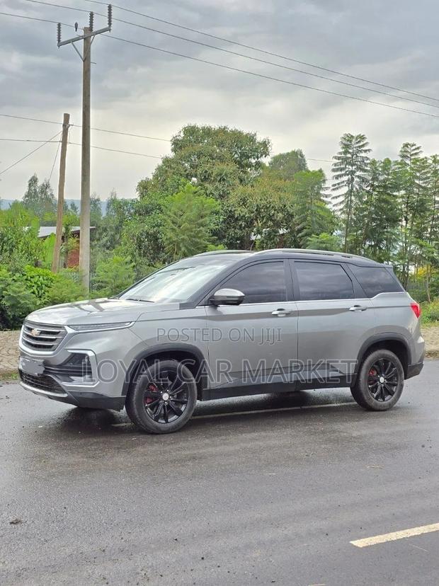 Chevrolet Captiva 2021 Gray