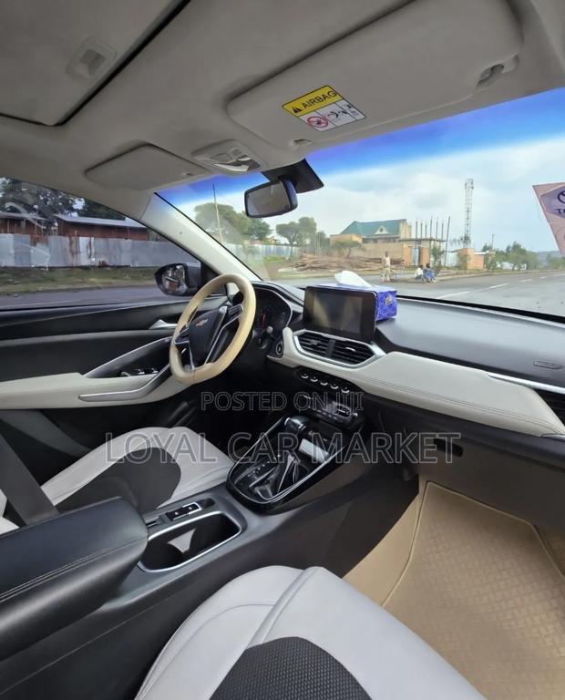 Chevrolet Captiva 2021 Gray