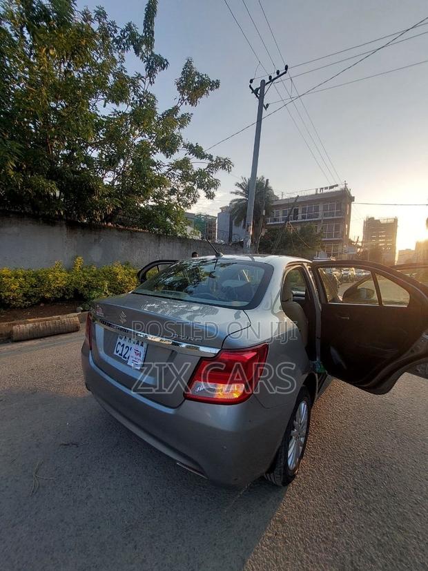 Suzuki Dzire 2022 Silver