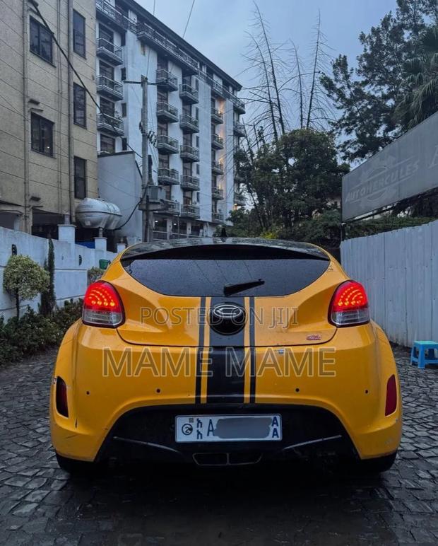 Hyundai Veloster 2013 Yellow