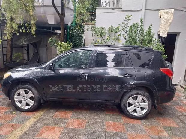 Toyota RAV4 2009 Black