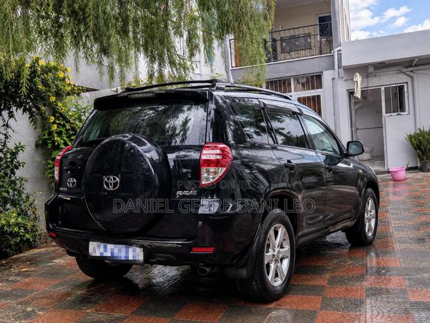 Toyota RAV4 2009 Black