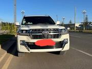 Toyota Land Cruiser 2020 White for sale
