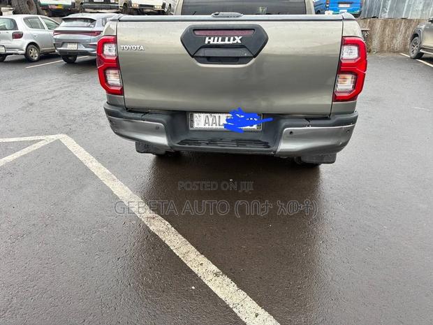 Toyota Hilux Revo Double Cab Deisel 2.8 RWD 2022