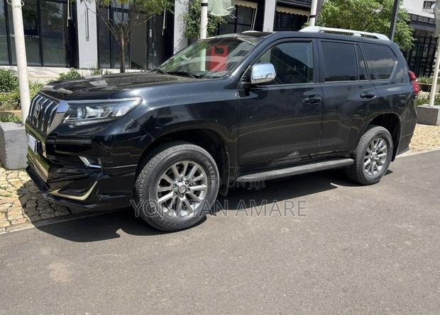 Toyota Land Cruiser Prado 2020 Black
