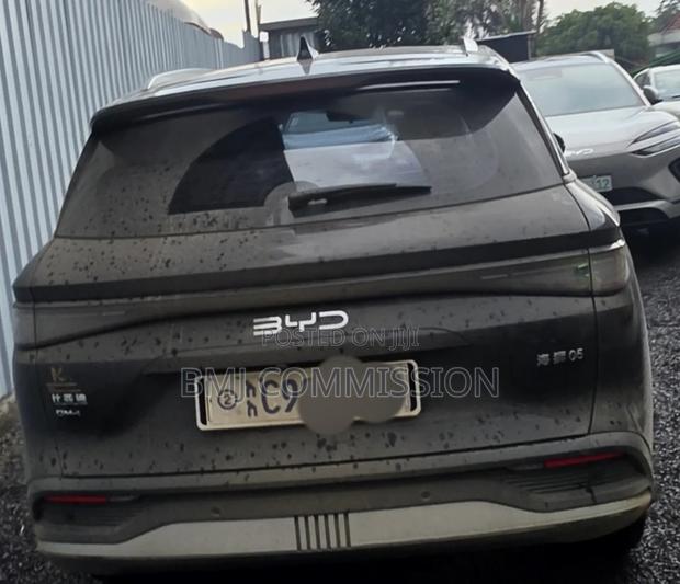 BYD Sealion 05 DM-i 2025 Black