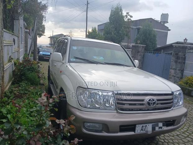 Toyota Land Cruiser 2005