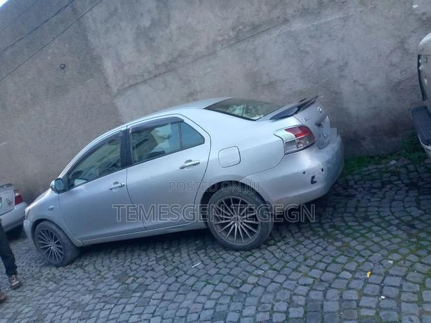 Toyota Belta 2008 Silver