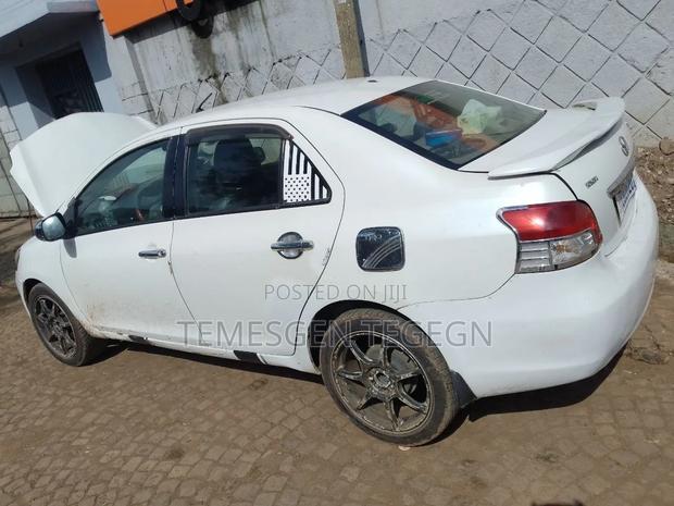 Toyota Belta 2010 White