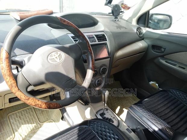 Toyota Belta 2010 White