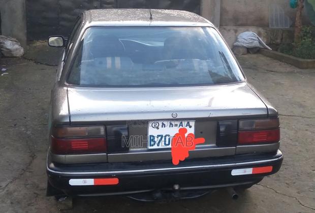 Toyota Corolla 1991 Gray