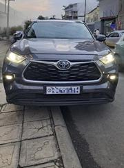 Toyota Highlander 2023 Gray for sale