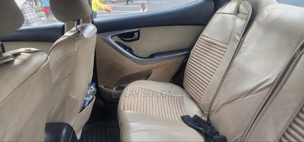 Hyundai Elantra 2011 Gray