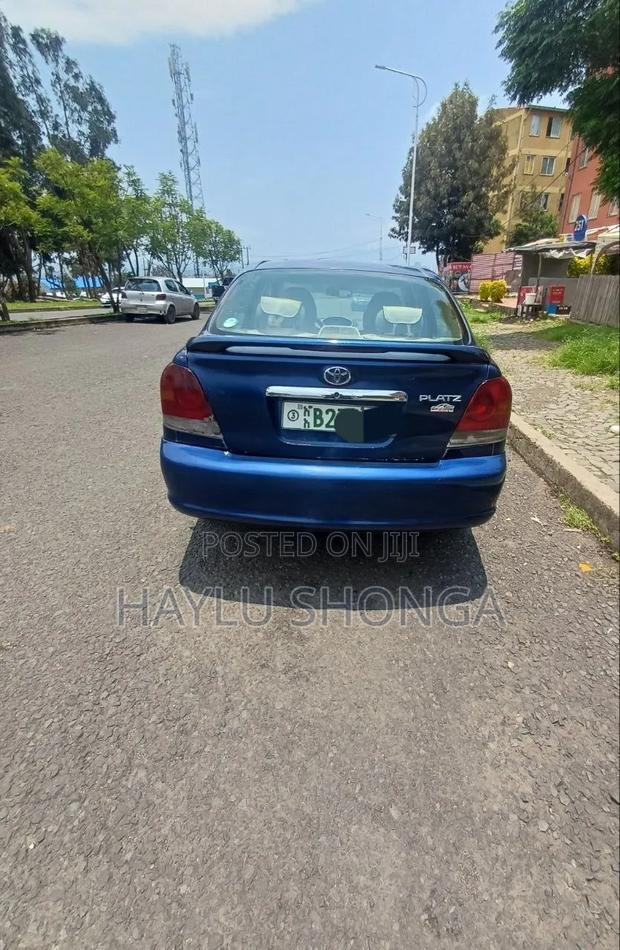 Toyota Platz 2002 Blue
