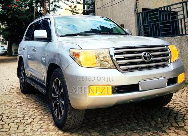 Toyota Land Cruiser 2009 Gray