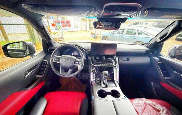 Toyota Land Cruiser 2023 Black