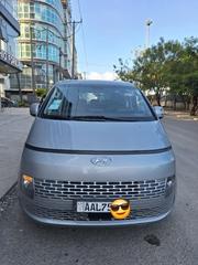 Hyundai Staria 2.2D FWD 2022 Silver for sale