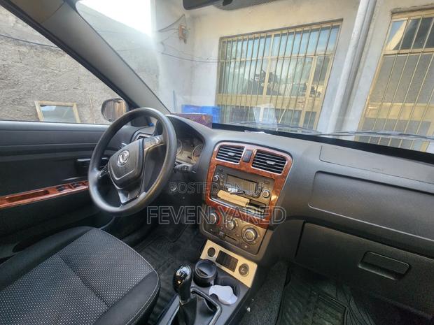 Dongfeng Glory 2023 Brown