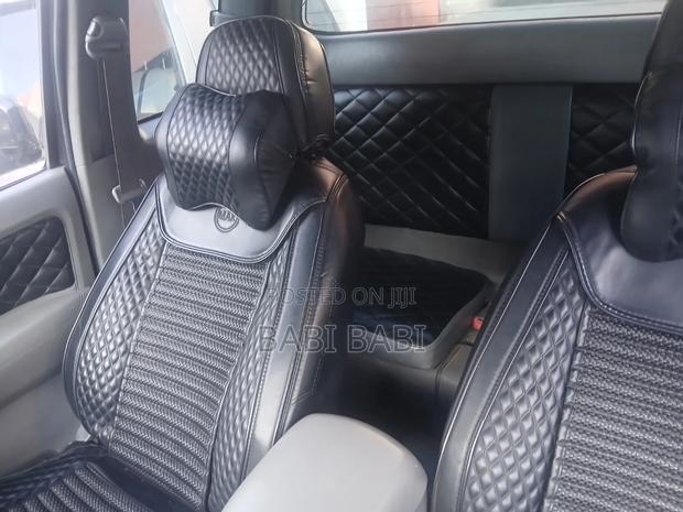 Toyota Hilux 2010 Gray