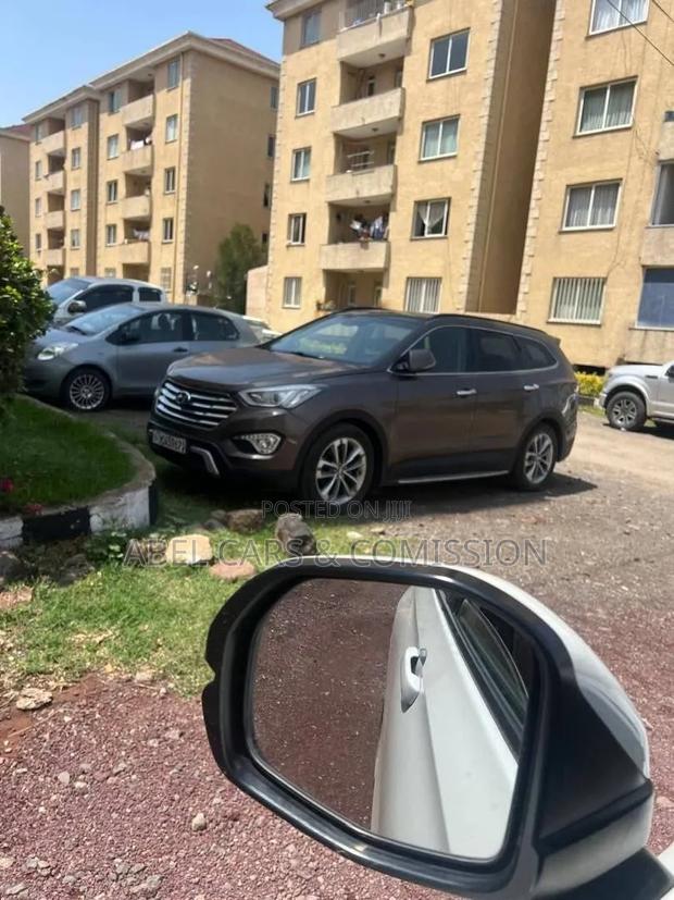 Hyundai Santa Fe 2017 Gray