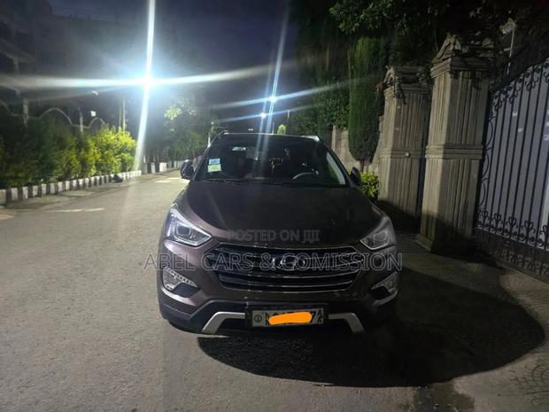 Hyundai Santa Fe 2017 Gray
