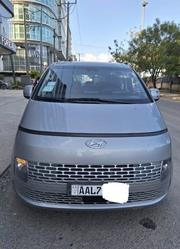 Hyundai Staria 2022 Silver for sale