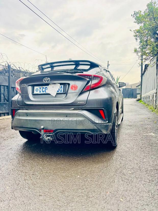 Toyota C-HR Limited FWD 2020 Gray