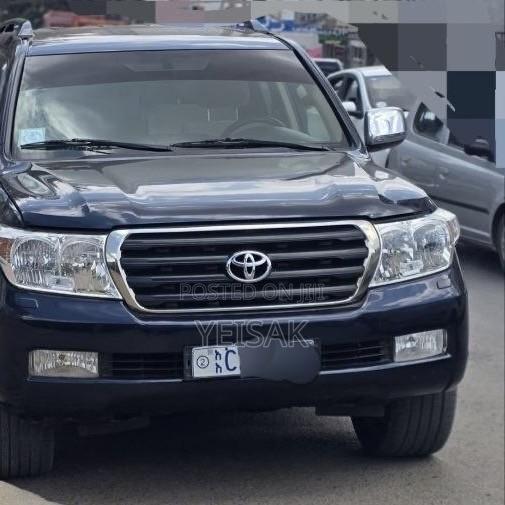 Toyota Land Cruiser 2011 Black